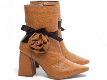 Bota Bico Fino Cano Médio Salto Grosso Torricella AVS 67069B