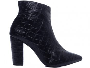 Bota Feminina Bico Preta Salto Alto Cano Baixo AVS 50B-C