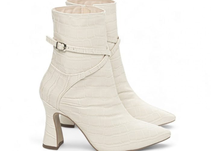 Bota Bico Fino Cano Médio Off White Feminina AVS 43.007B