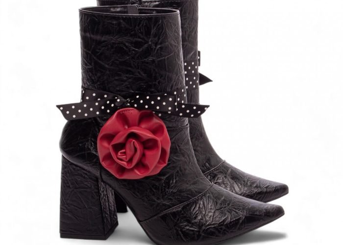 Bota Bico Fino Cano Médio Salto Grosso Torricella AVS 67069A