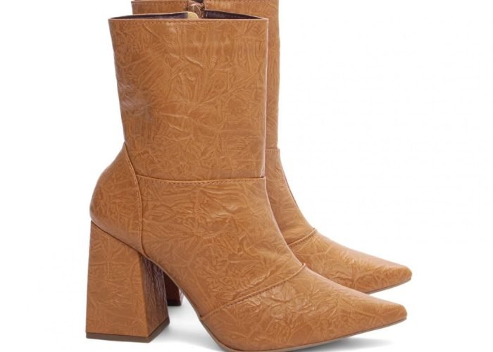 Bota Bico Fino Cano Médio Salto Grosso Torricella AVS 67069B