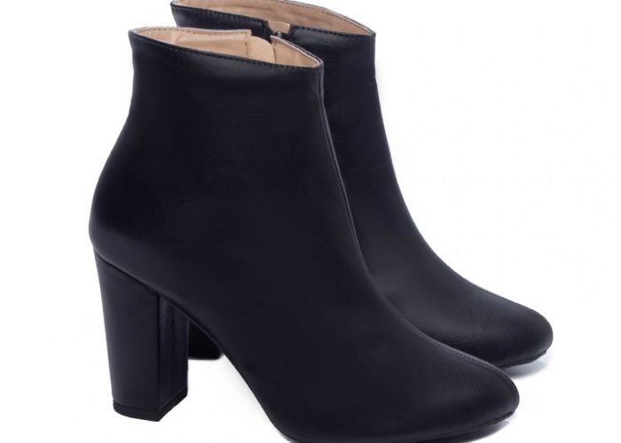 Bota Feminina Preta Cano Curto Salto Alto Torricella AVS 51B-A