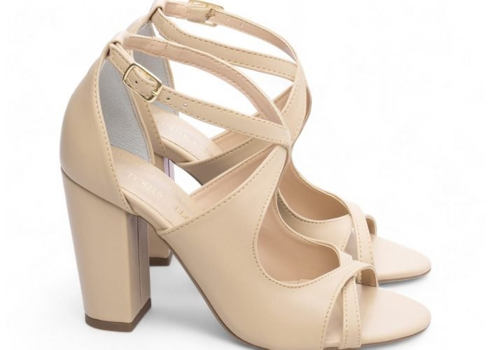 Sandália Feminina Bege Salto Médio Grosso AVS 6000-121B