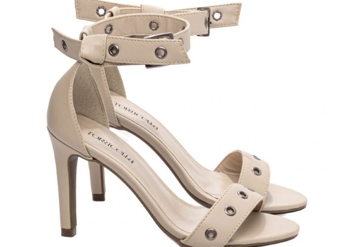 Sandália Feminina Salto Alto Fino Ilhós Torricella AVS 300.36B