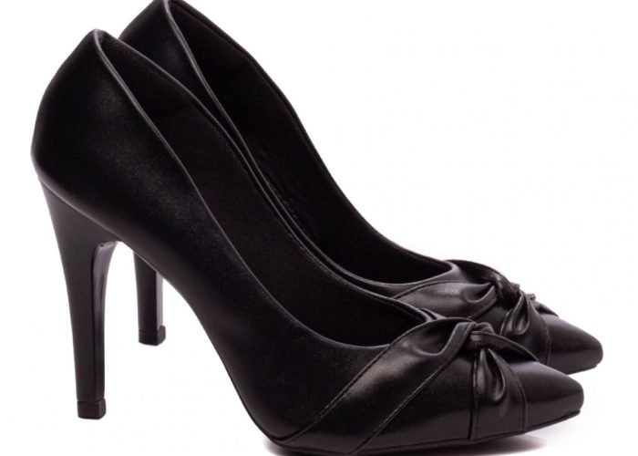 Sapato Scarpin Bico Fino Salto Alto Preto AVS 9200-113A