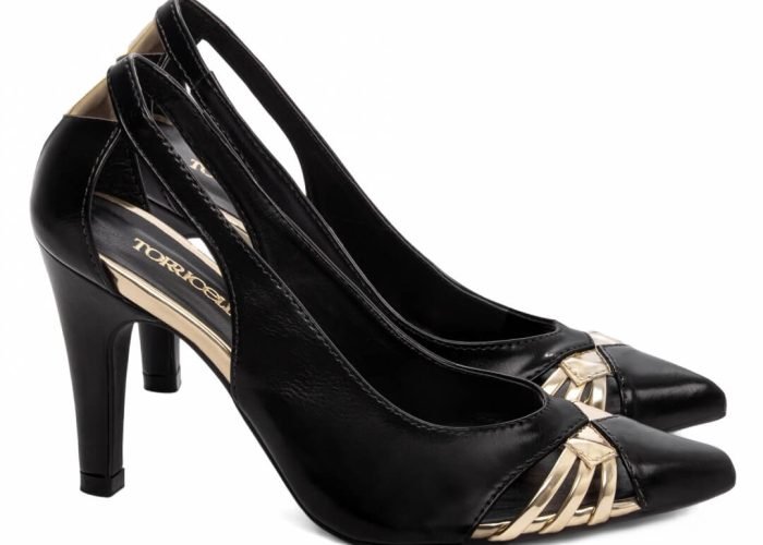 Sapato Scarpin Salto Fino Médio Preto Speechio Ouro Light Torricella AVS 68007A